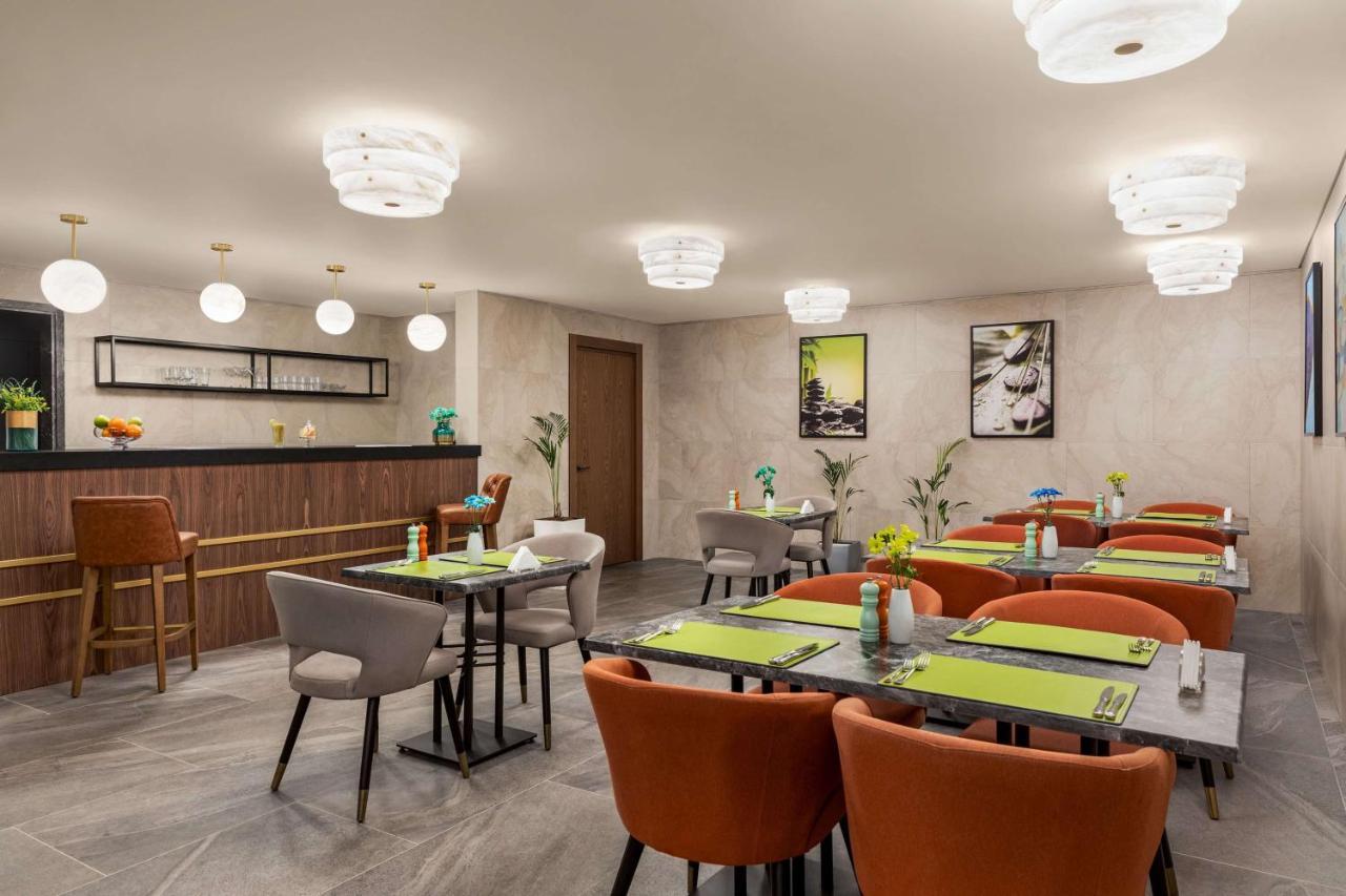 Wyndham Garden Baku Otel Dış mekan fotoğraf